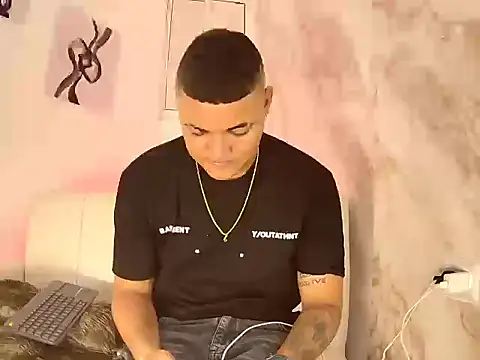 Dante  jons online show from 04/15/26, 05:25