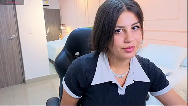 OLIVIA GARCIA   online show from 04/15/26, 12:23