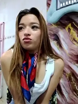 Snapshot of sally_candy chatting on 04/13/26, 06:57 sally candy online show from 04/13/26, 06:57