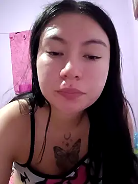 Snapshot of Emiily__Evans chatting on 05/09/26, 02:50 Emiily Evans online show from 05/09/26, 02:50