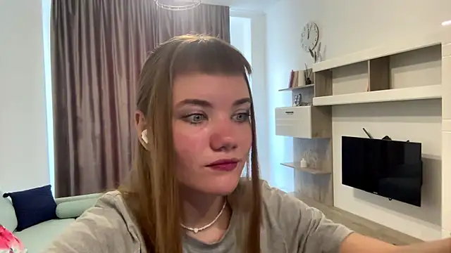 Snapshot of doana_bebriti chatting on 07/22/26, 10:07 doana bebriti online show from 07/22/26, 10:07