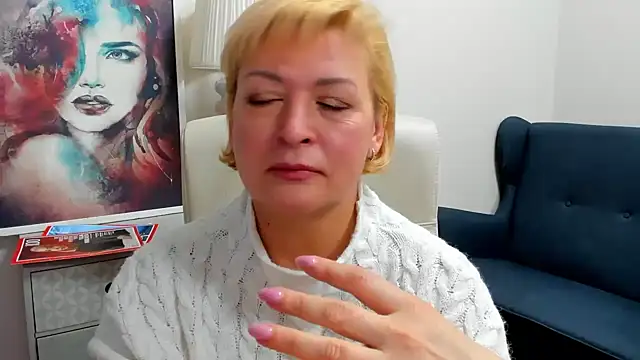 luna xfantasy online show from 04/14/26, 07:03