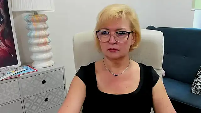 luna xfantasy online show from 06/01/26, 06:48