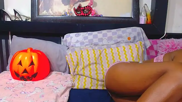 YoungBarbiexx online show from 06/11/26, 02:53