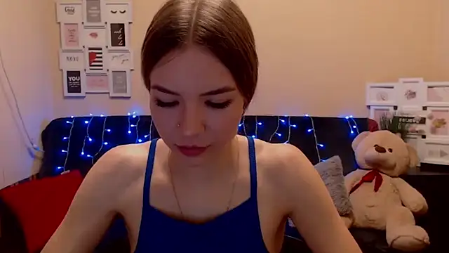 Snapshot of KaiTrum chatting on 06/15/26, 08:44 KaiTrum online show from 06/15/26, 08:44