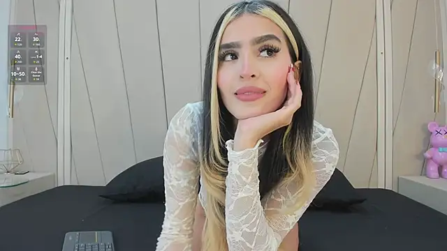 Sofia mercer online show from 04/28/26, 04:17