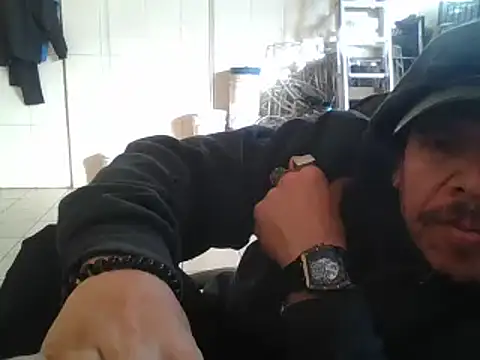 Oskr2024XXX online show from 12/18/24, 10:35