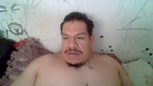 Snapshot of Oskr2024XXX chatting on 12/15/25, 07:07 Oskr2024XXX online show from 12/15/25, 07:07