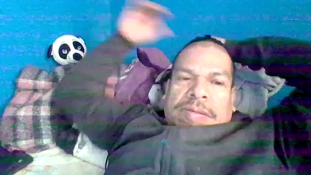 Snapshot of Oskr2024XXX chatting on 07/11/26, 05:26 Oskr2024XXX online show from 07/11/26, 05:26