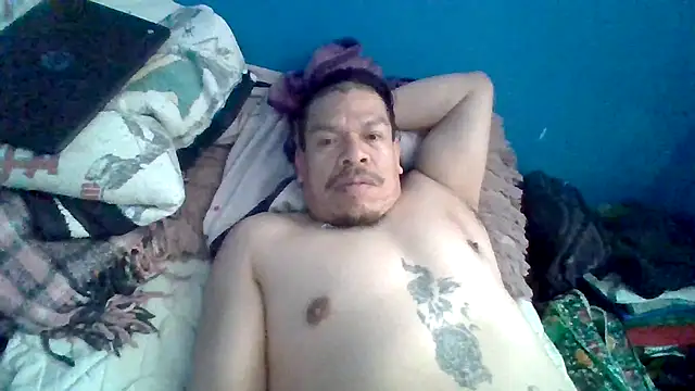 Snapshot of Oskr2024XXX chatting on 07/20/26, 06:43 Oskr2024XXX online show from 07/20/26, 06:43