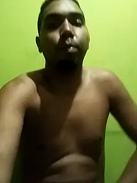 Snapshot of Axelsw chatting on 04/21/26, 12:33 Axelsw online show from 04/21/26, 12:33