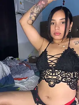 Snapshot of Kendall026 chatting on 04/25/26, 09:01 Kendall026 online show from 04/25/26, 09:01