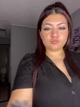 Snapshot of Mia2024 chatting on 04/19/26, 03:28 Mia2024 online show from 04/19/26, 03:28