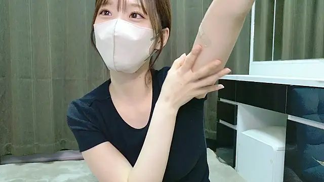 Snapshot of rei_0707 chatting on 04/21/26, 01:06 rei 0707 online show from 04/21/26, 01:06