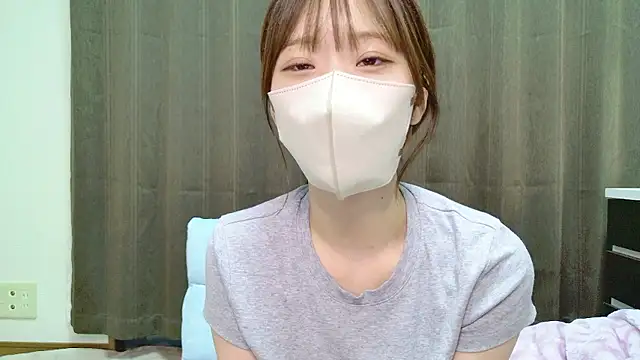 Snapshot of rei_0707 chatting on 04/24/26, 12:51 rei 0707 online show from 04/24/26, 12:51