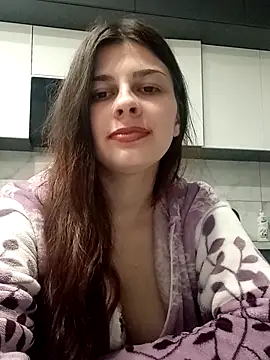 Snapshot of Eveline5038 chatting on 04/16/26, 07:36 Eveline5038 online show from 04/16/26, 07:36