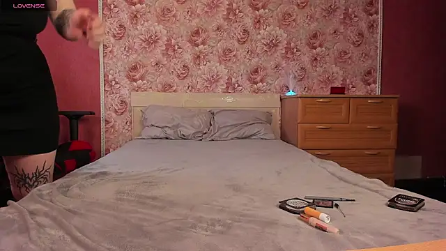 Snapshot of _Alice_Weidel_ chatting on 04/23/26, 03:41 Alice Weidel online show from 04/23/26, 03:41