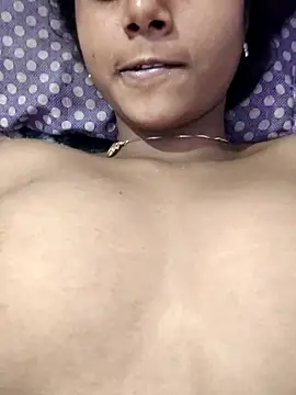 Snapshot of Priya_bby_01 chatting on 04/20/26, 06:16 Priya bby 01 online show from 04/20/26, 06:16