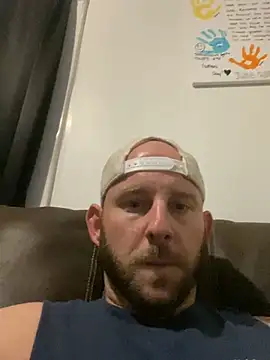 Snapshot of phattyluv89 chatting on 04/25/26, 02:14 phattyluv89 online show from 04/25/26, 02:14