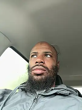 Snapshot of Zion2150 chatting on 04/19/26, 06:21 Zion2150 online show from 04/19/26, 06:21