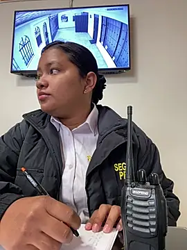 Snapshot of VANNESA_SECURITY chatting on 04/14/26, 02:34 VANNESA SECURITY online show from 04/14/26, 02:34