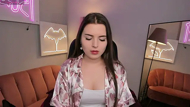 AliceLiador  online show from 06/01/26, 02:52