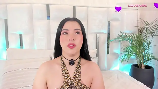 Snapshot of imnikaa_ chatting on 07/11/26, 12:52 imnikaa online show from 07/11/26, 12:52
