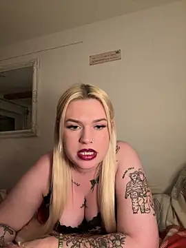 BlondeChaya online show from 04/17/26, 10:13