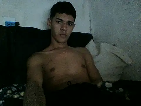 Snapshot of Kisandrel chatting on 05/11/26, 04:40 Kisandrel online show from 05/11/26, 04:40