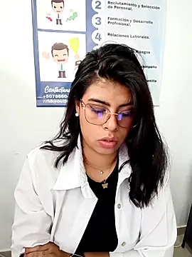 Snapshot of SOFIA-11_ chatting on 04/21/26, 07:06 SOFIA-11 online show from 04/21/26, 07:06