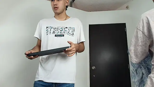 EdwinBoys online show from 05/20/26, 01:28