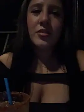 Snapshot of Miacoquet chatting on 04/19/26, 03:50 Miacoquet online show from 04/19/26, 03:50