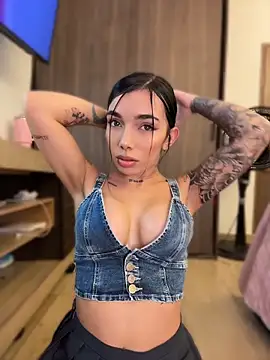 milasantana  online show from 05/11/26, 09:34