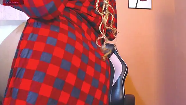 Candy Williamss online show from 04/17/26, 07:39