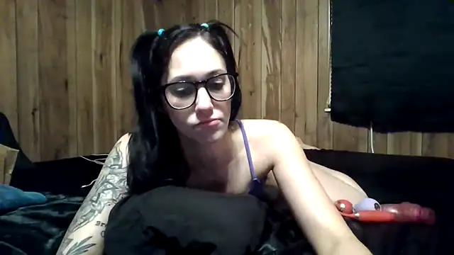 Snapshot of satindreamsxxx chatting on 05/30/26, 01:25 satindreamsxxx online show from 05/30/26, 01:25