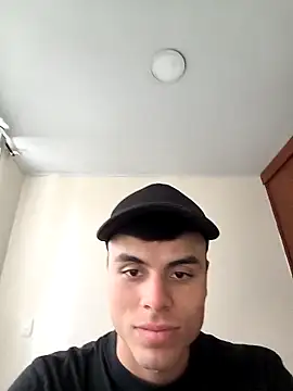Snapshot of srmaylo chatting on 05/01/26, 08:35 srmaylo online show from 05/01/26, 08:35
