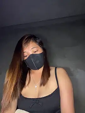 HaNa-mi online show from 04/18/26, 03:49