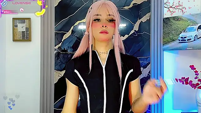 Snapshot of moon_sweet- chatting on 05/01/26, 03:44 moon sweet- online show from 05/01/26, 03:44