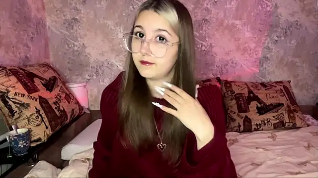 Snapshot of Kelly_swonger chatting on 04/22/26, 12:39 Kelly swonger online show from 04/22/26, 12:39