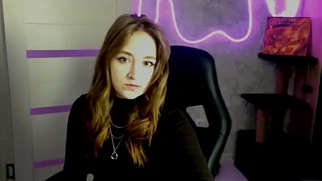 Snapshot of sara_rosseee chatting on 04/21/26, 05:39 sara rosseee online show from 04/21/26, 05:39