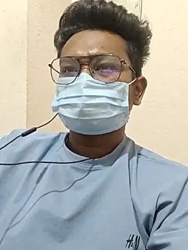 hot boy995 online show from 04/15/26, 09:27