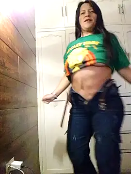 Snapshot of Gaby_lulu chatting on 04/19/26, 09:28 Gaby lulu online show from 04/19/26, 09:28