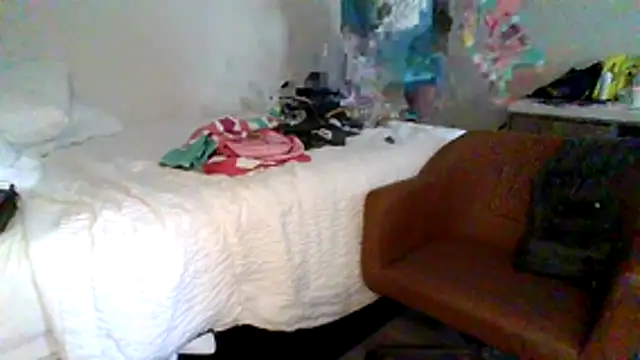 Snapshot of Dicksee_Left chatting on 05/04/26, 07:54 Dicksee Left online show from 05/04/26, 07:54