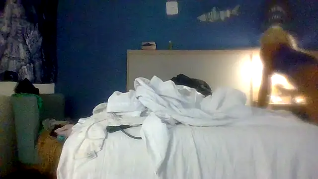 Snapshot of Dicksee_Left chatting on 06/21/26, 10:23 Dicksee Left online show from 06/21/26, 10:23