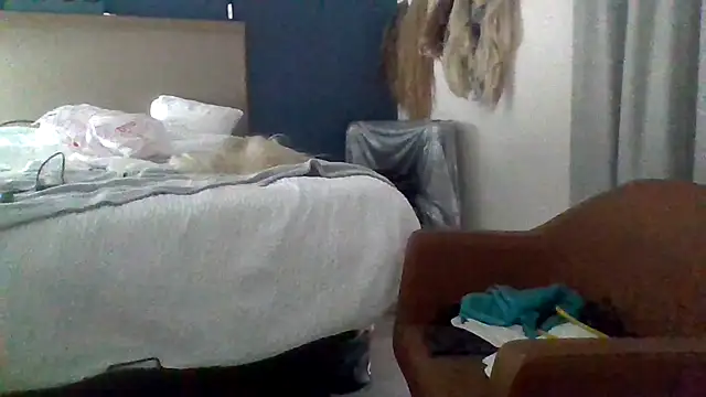 Snapshot of Dicksee_Left chatting on 07/22/26, 10:23 Dicksee Left online show from 07/22/26, 10:23