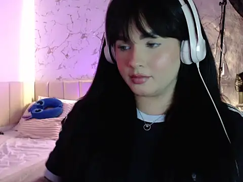Snapshot of Siennaprivate chatting on 05/03/26, 02:17 Siennaprivate online show from 05/03/26, 02:17