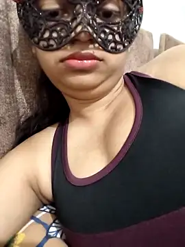 Snapshot of simran_rathore chatting on 04/29/26, 07:23 simran rathore online show from 04/29/26, 07:23