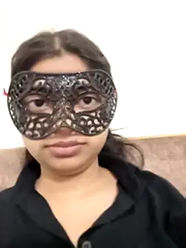 Snapshot of simran_rathore chatting on 04/30/26, 10:54 simran rathore online show from 04/30/26, 10:54