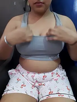 Snapshot of SmileGirll chatting on 04/23/26, 03:19 SmileGirll online show from 04/23/26, 03:19