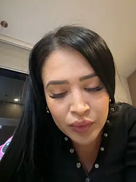 Sara fun online show from 01/15/25, 02:27